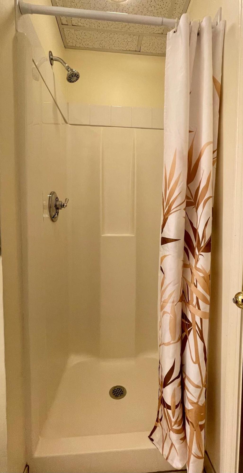 Economy Double Room, Private Bathroom