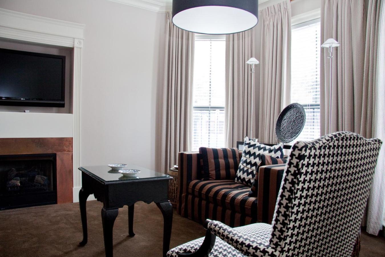 One-Bedroom Suite