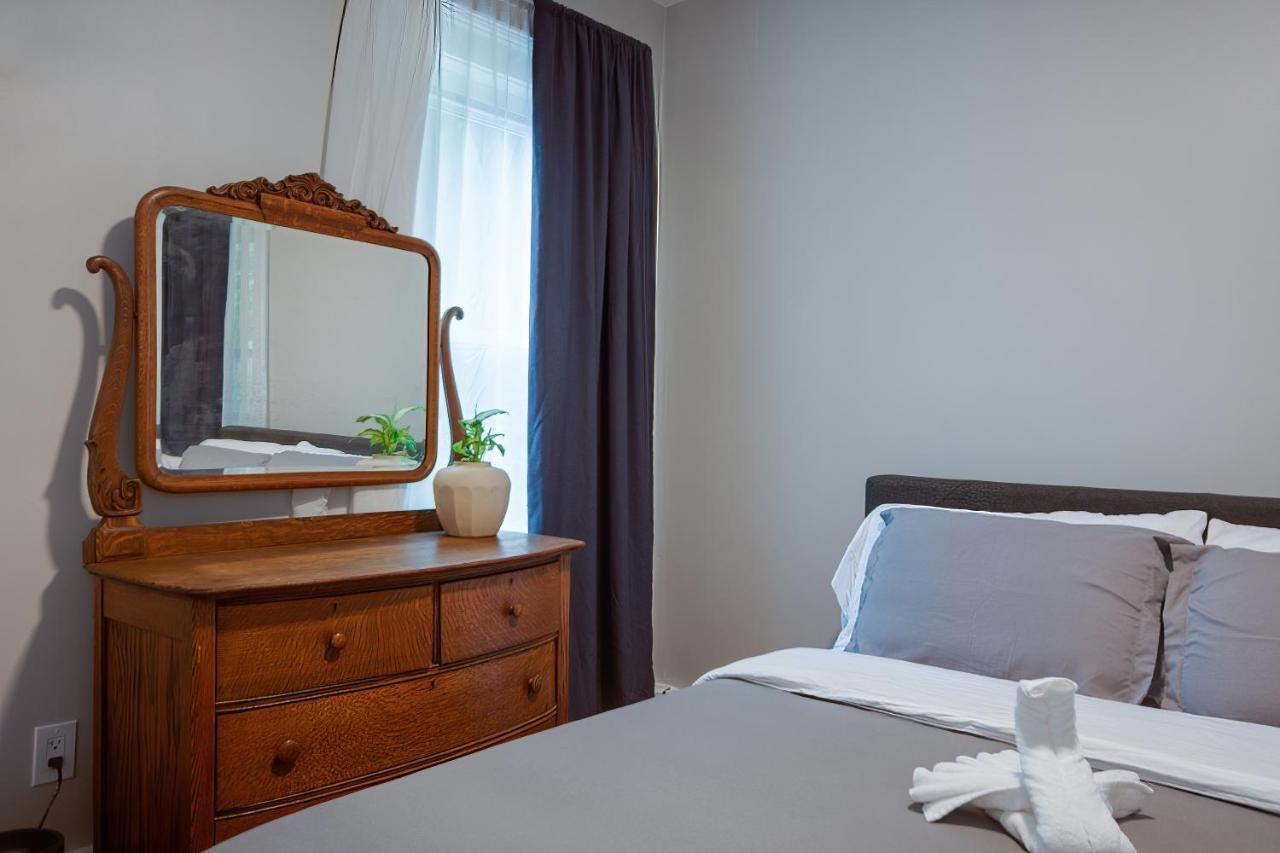 Queen Room with Shared Bathroom
