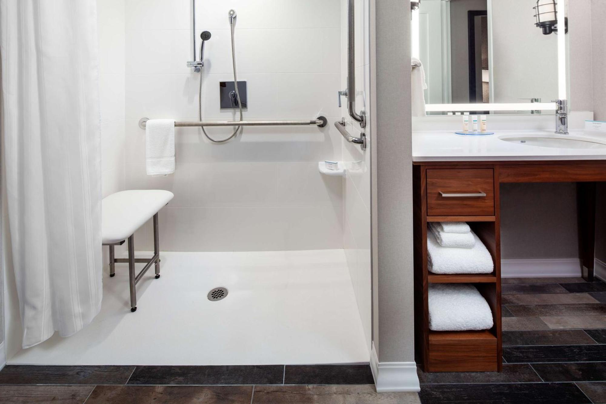 King Studio Suite with Roll-In Shower - Mobility Accessible,1557080794:JPEG