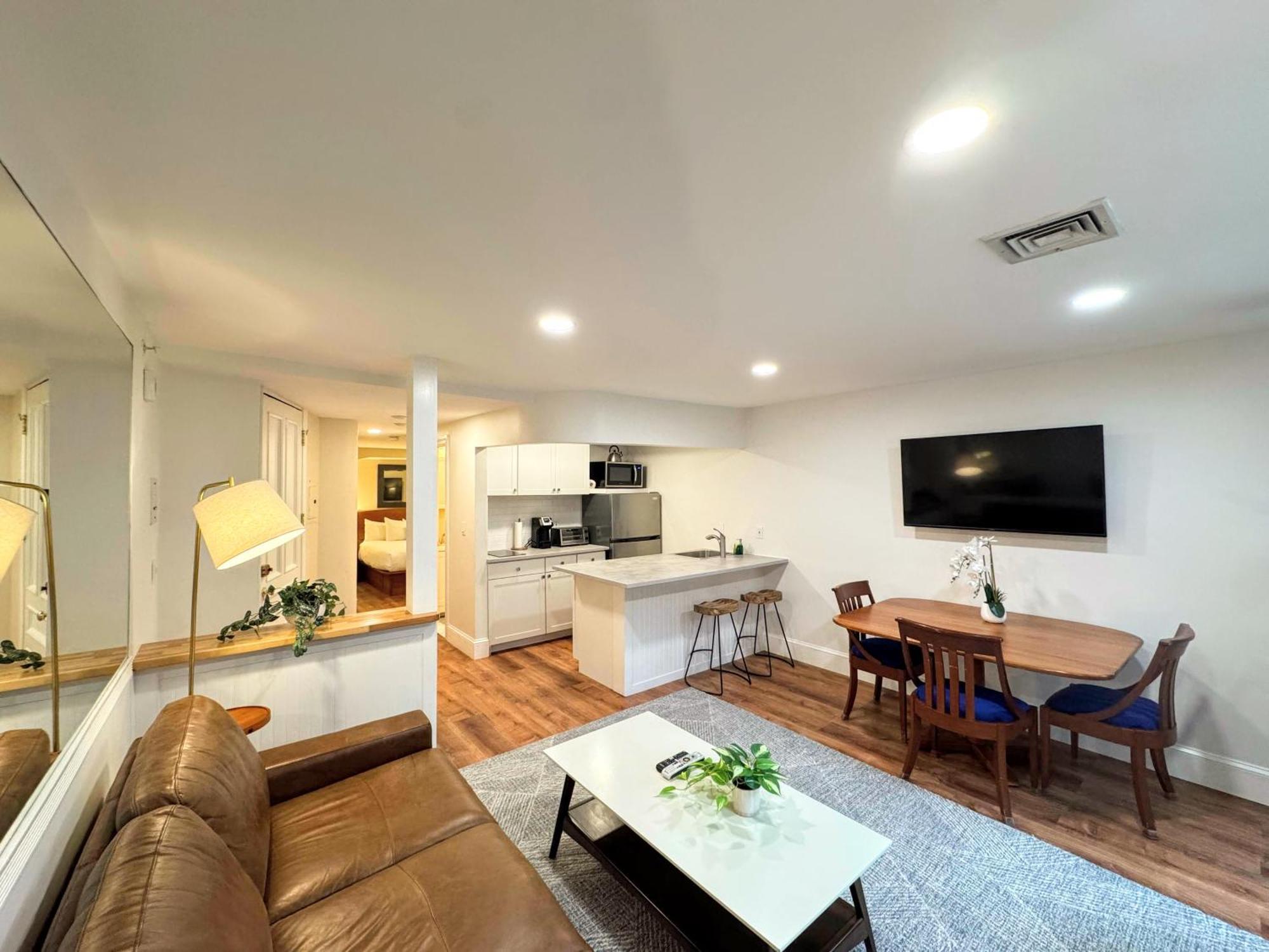 One-Bedroom Suite