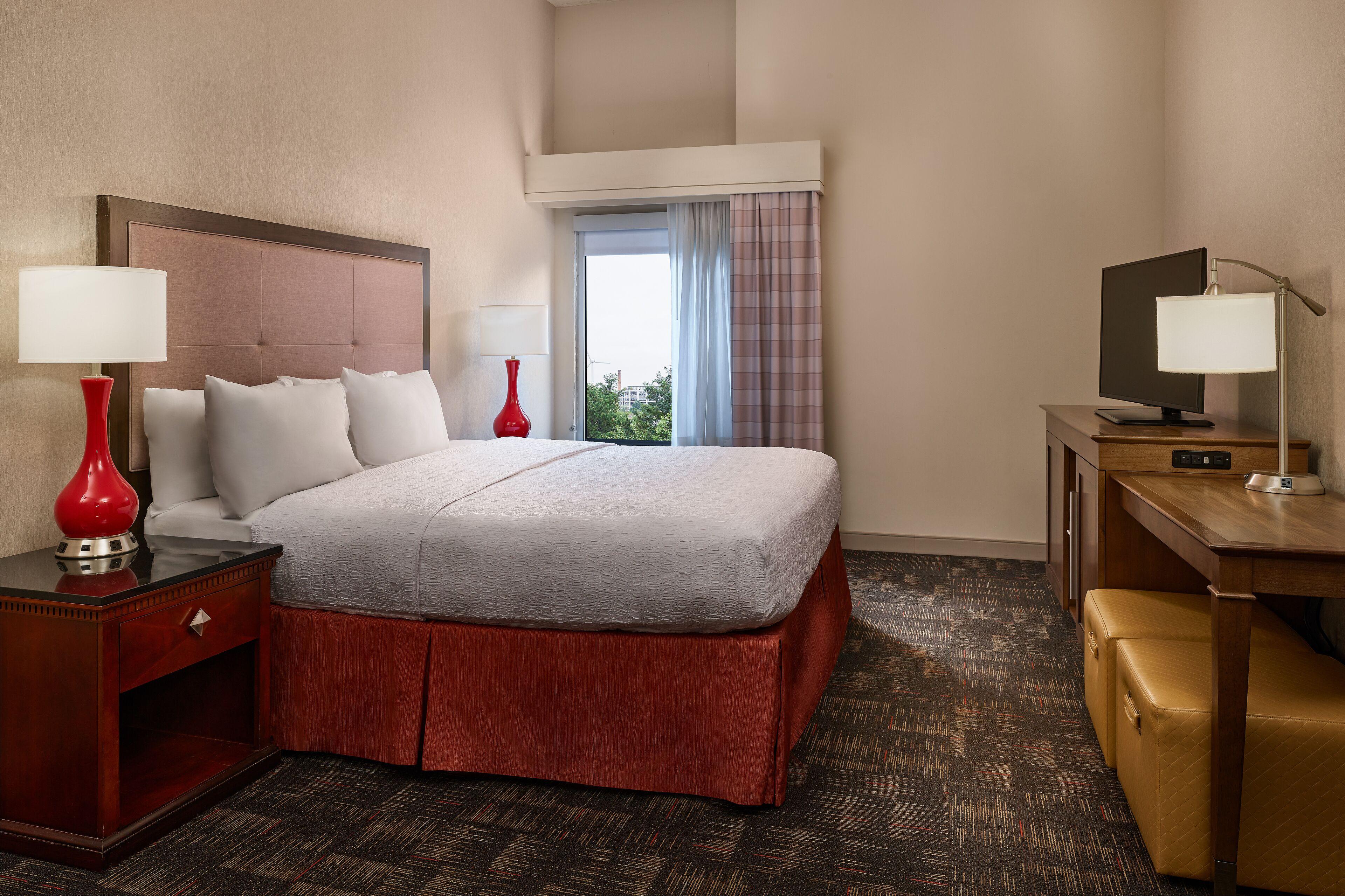 Hospitality King Suite Non-Smoking