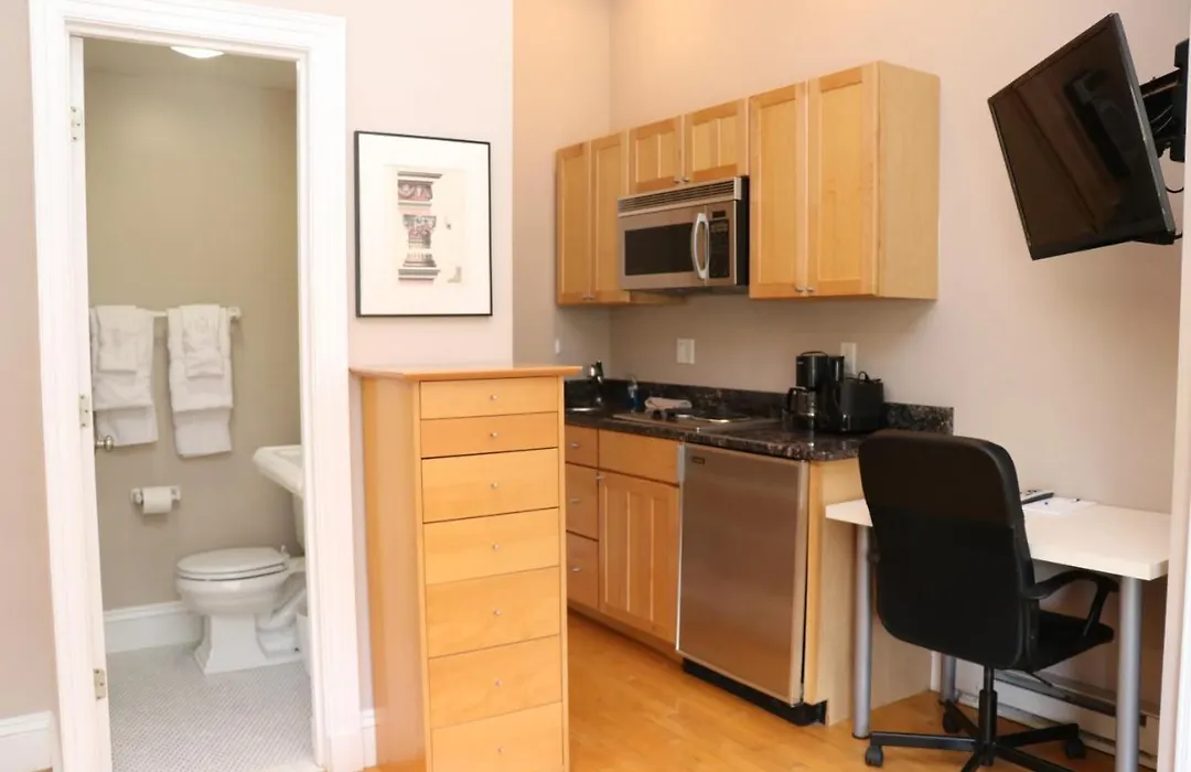 Charming Studio In Boston Brownstone, C.Ave#5-1