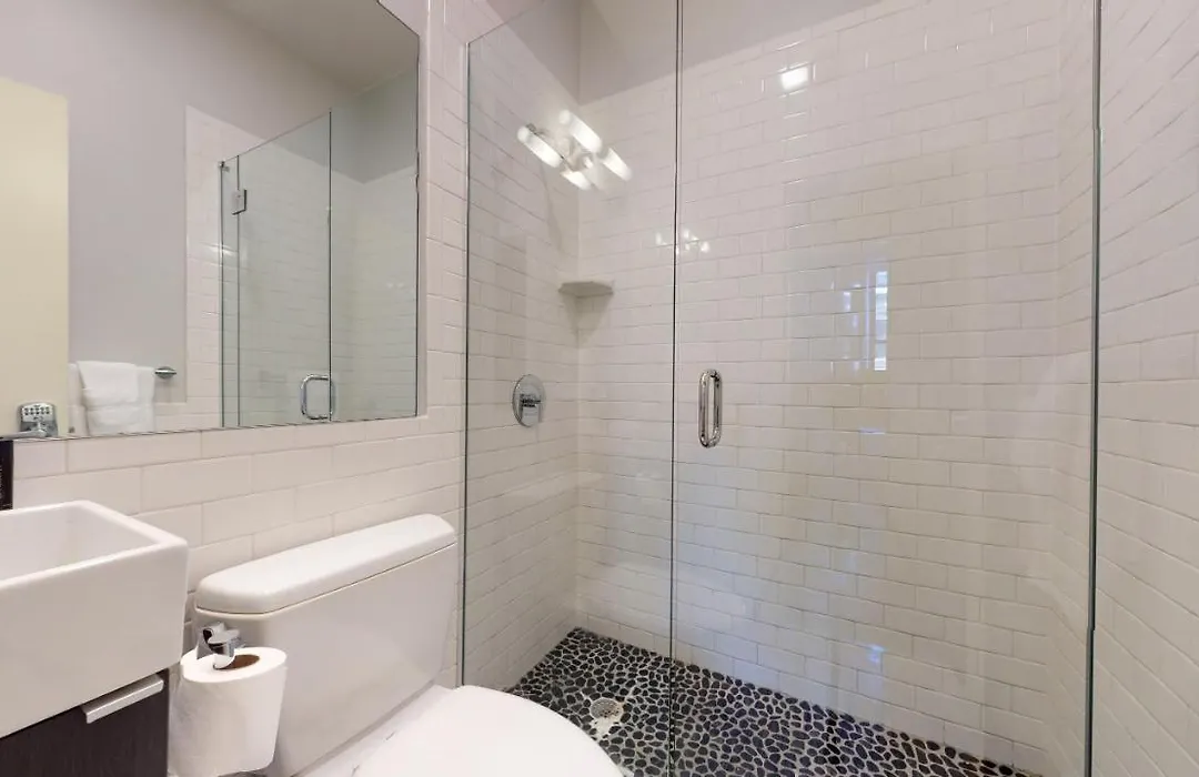 Charming Studio In Boston Brownstone, C. Ave #33-1