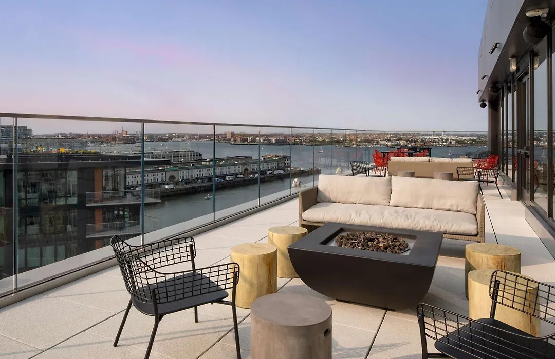 Hyatt Place Boston/Seaport District-1