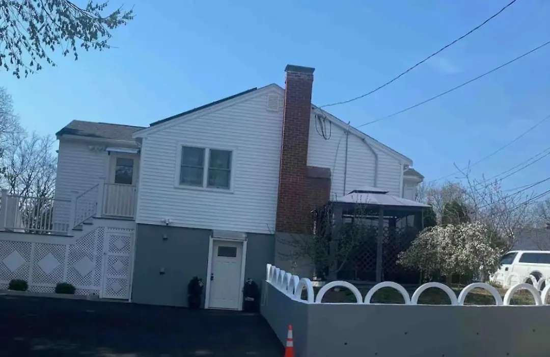 Comfy And Chic Boston Apartment! Free Parking-1