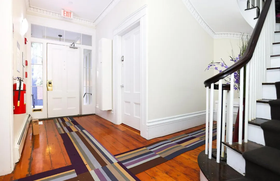 Charming & Stylish Studio On Beacon Hill #2-1