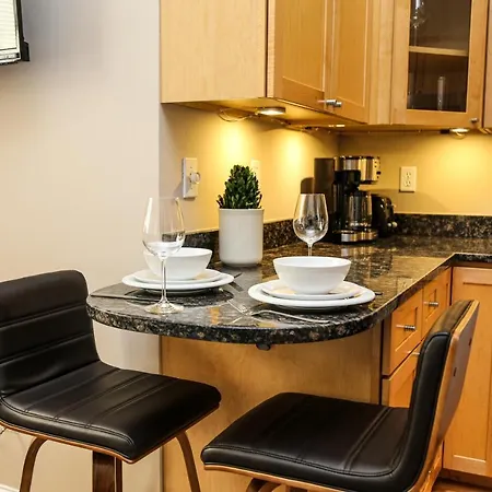 Stylish 2 Bedroom In South End-2