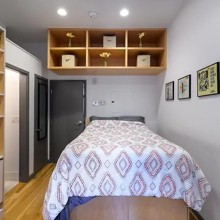 Small Fully Equipped Contemporary Studio Near Mgh-3