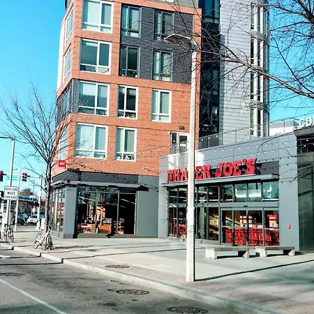 Harvard Allston Campus Three-Bedroom Two Bath Executive Apartment-3