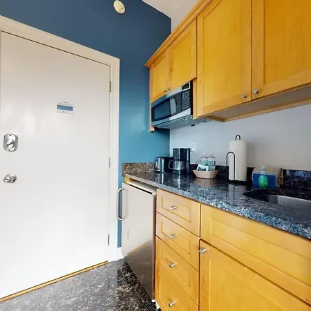 Charming Studio In Boston Brownstone, #44-2