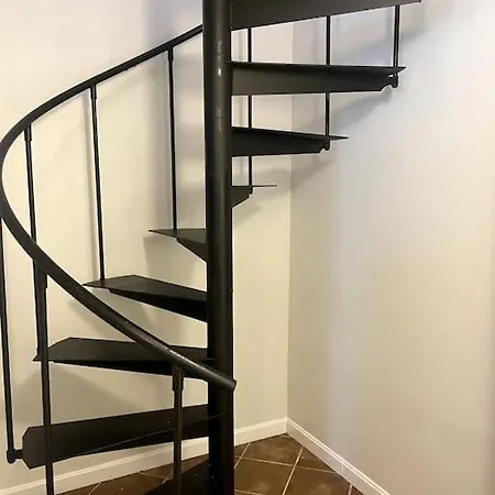 Lovely Two Bedroom Condo In South Boston-2