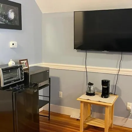 Comfortable Loft With Private Bathroom-3