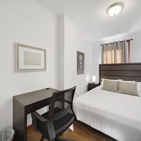 Simply Furnished 3Br1Bth In The South End-3