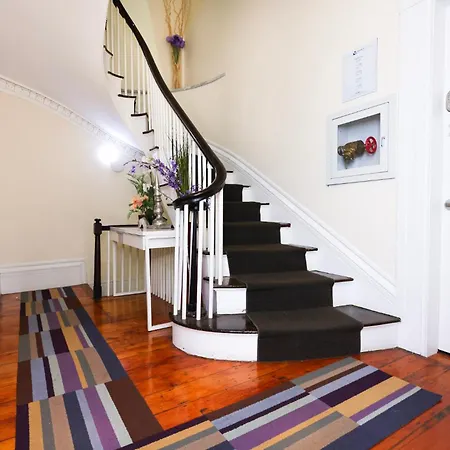 Charming & Stylish Studio On Beacon Hill #9-2