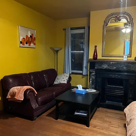 Beautiful Victorian House, Room-2