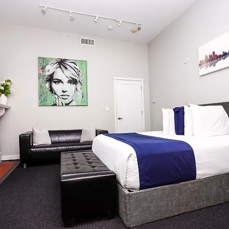 Large Stylish Newbury Street Studio W/ Kitchen-2