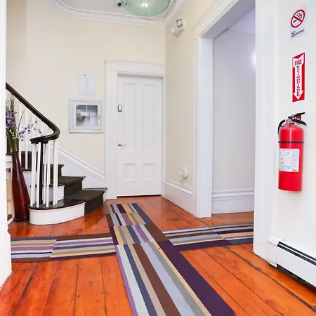Charming & Stylish Studio On Beacon Hill #15-2