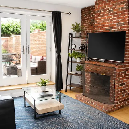 Beautiful 2Bedroom In The South End Boston - Ground Level Unit-2