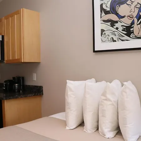 Stylish Downtown Studio In The South End, C. Ave #1-2